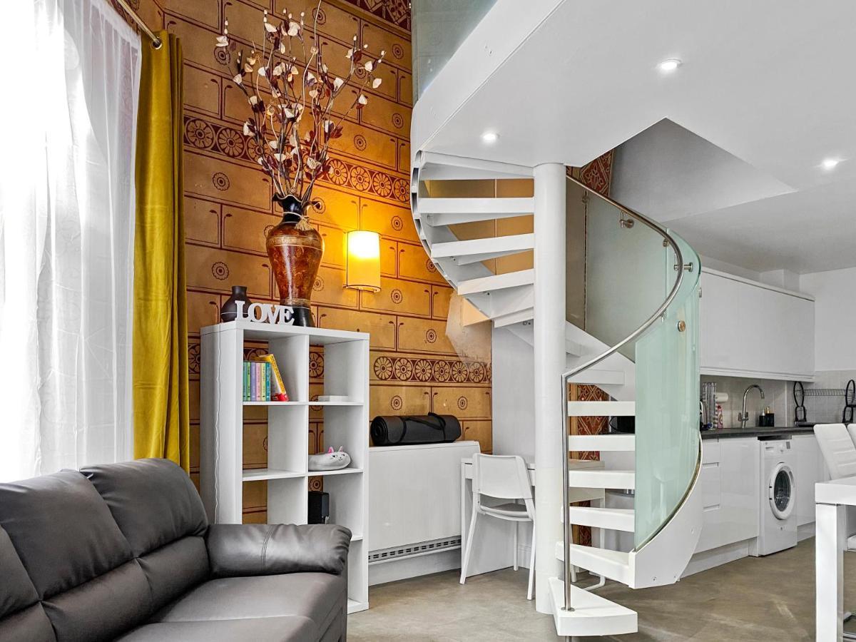 Rare 1-Bed Church Converted Apartment In Londra Exterior foto